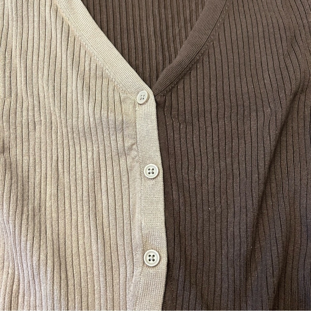 GARAGE Crop Ribbed Colorblock Sweater - Picture 6 of 7